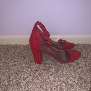 Worthington High Heels